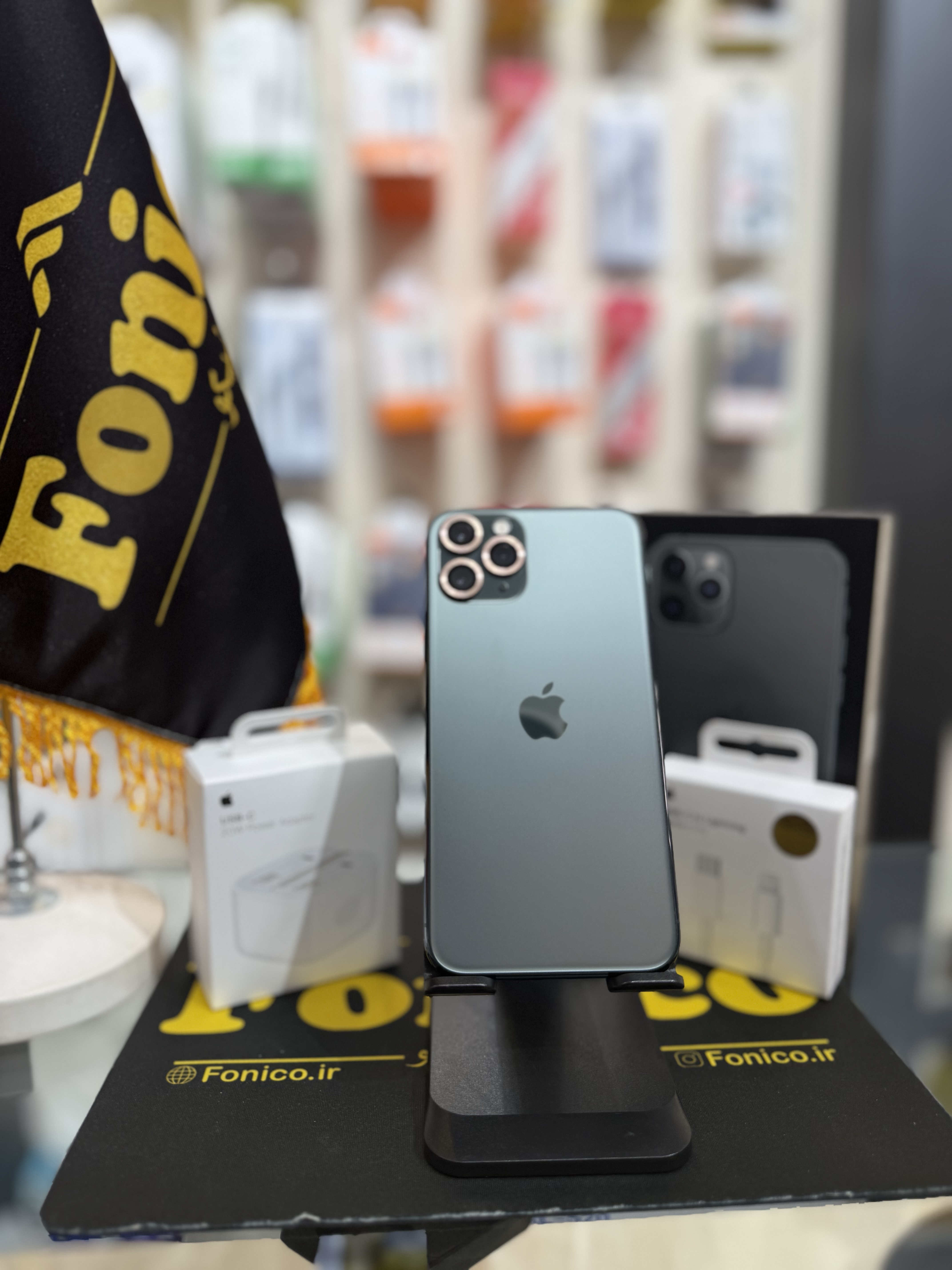 گوشی iPhone 11 Pro(در حد نو و کاملاً سالم)